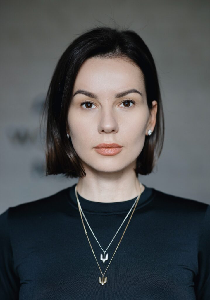 Проєкт «неВИДИМА»: стартував збір на 300 комплектів зимової військової форми, адаптованої до жіночої анатомії