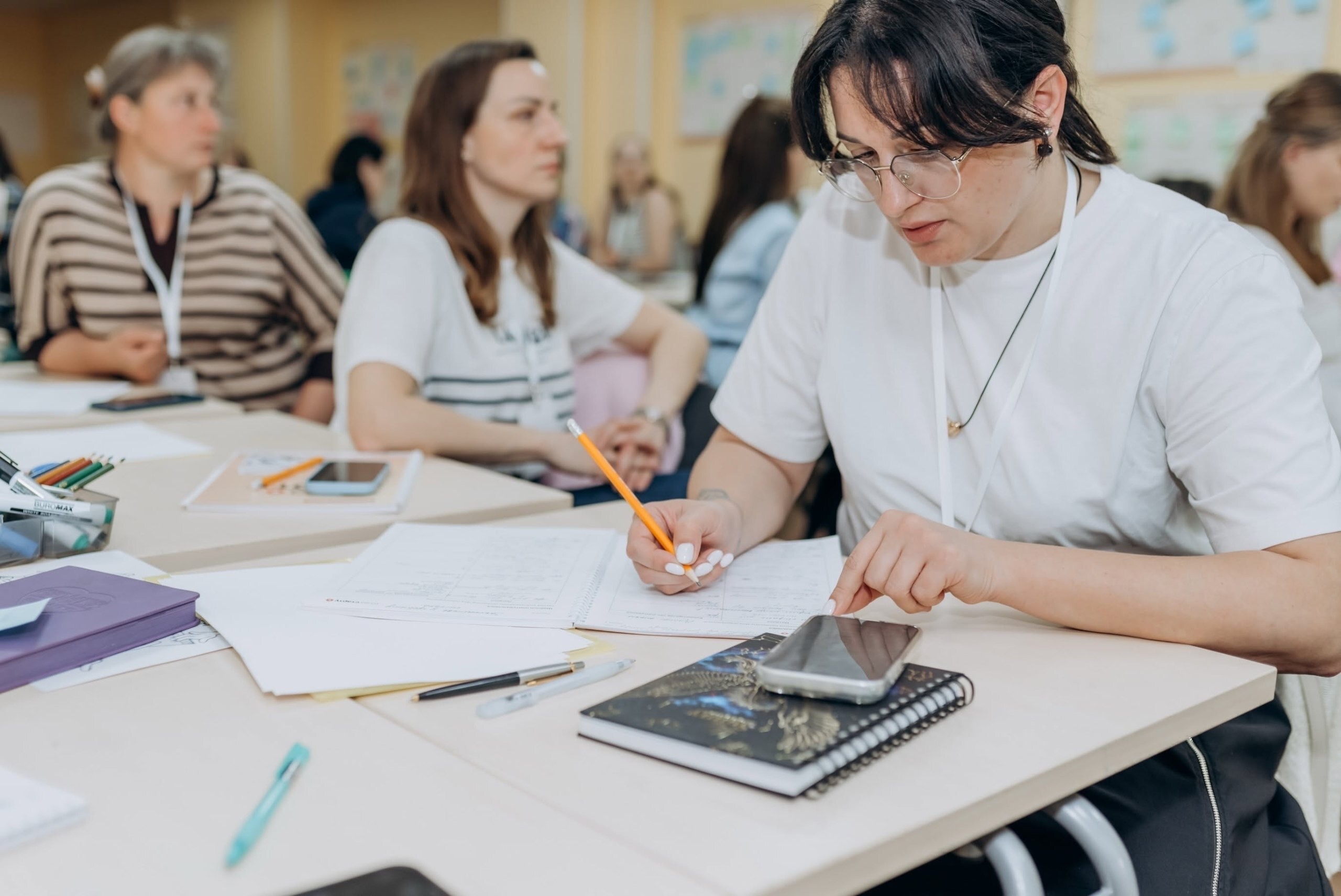 Жінки відкривають 60% нових ФОП. Чому кількісне лідерство ще не означає рівних можливостей