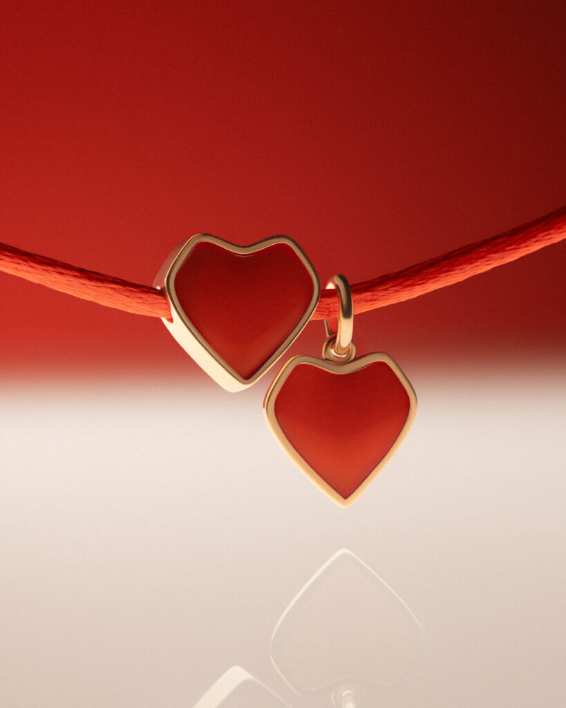 Біля серця: SOVA презентує нову благодійну колаборацію зі співачкою KOLA 