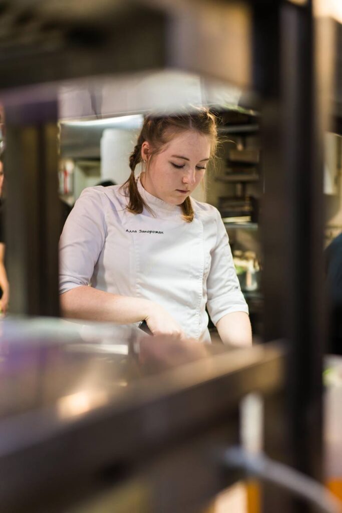 Шеф-кухарка Алла Запорожан: Не потрібно слухати всі ці «ти дівчинка, це не твоє»