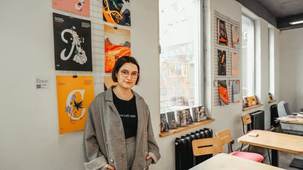 «Поки варю борщ, думаю, що буду писати. А поки пишу, думаю, чи посолила той борщ». Досвід жінок, які працюють з дому