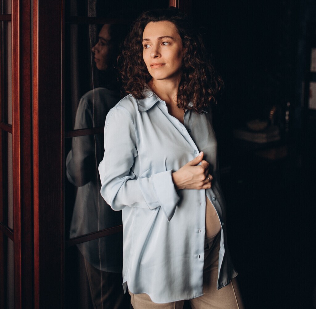 «Нащо мені тоді той статус. За кілька місяців я вже вдома буду!»: Українські мами, які поїхали за кордон