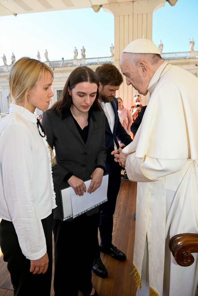 Дружини Азову зустрілися з Папой Римським