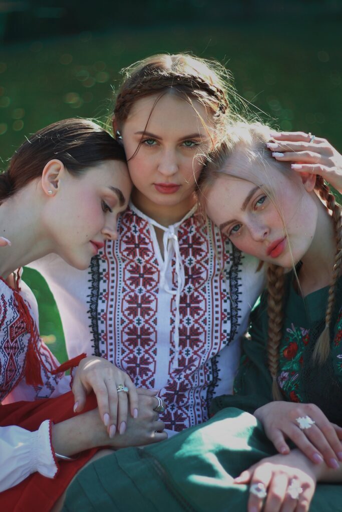 «Ми хотіли, щоб вишиванки мали історію». ETHNIC – нова колекція BLACK BURO