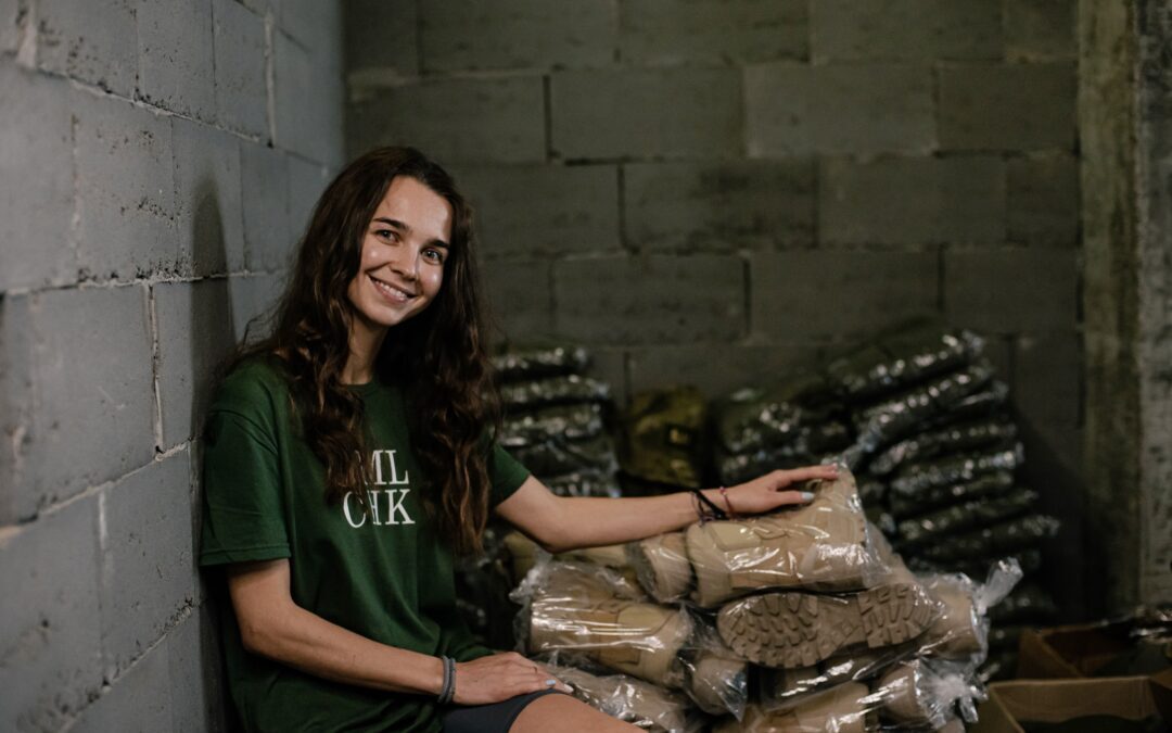 «Чому їй не байдуже»: Засновниця ГО «Землячки» Ксенія Драганюк про історію організації, співпрацю з партнерами й потреби жінок на фронті