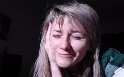 «Якщо зателефонувати будь-кому з евакуйованих, вони годинами можуть розказувати про цей день». Як Ольга Брайченко з Fight For Right евакуює людей з гарячих точок
