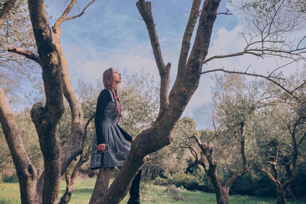 Письменниця-фантастка Наталія Довгопол: «Не всім жінкам потрібно хапатися за списи, деякі з них хочуть бути квіточками — і це також ок»