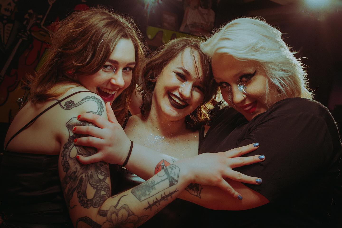 Український жіночий гурт Death Pill