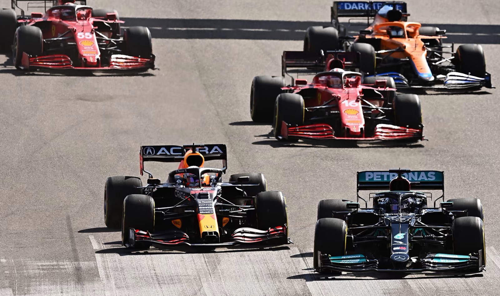 У «Формулі-1» може з’явитися команда, яка на 50% складатиметься з жінок