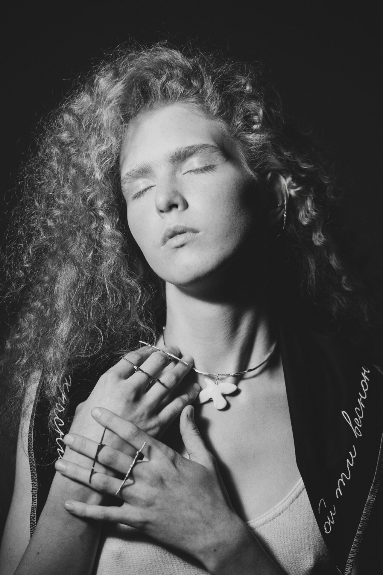 «Цвіте Терен» і Motrych Studio створили спільну весняну колекцію прикрас