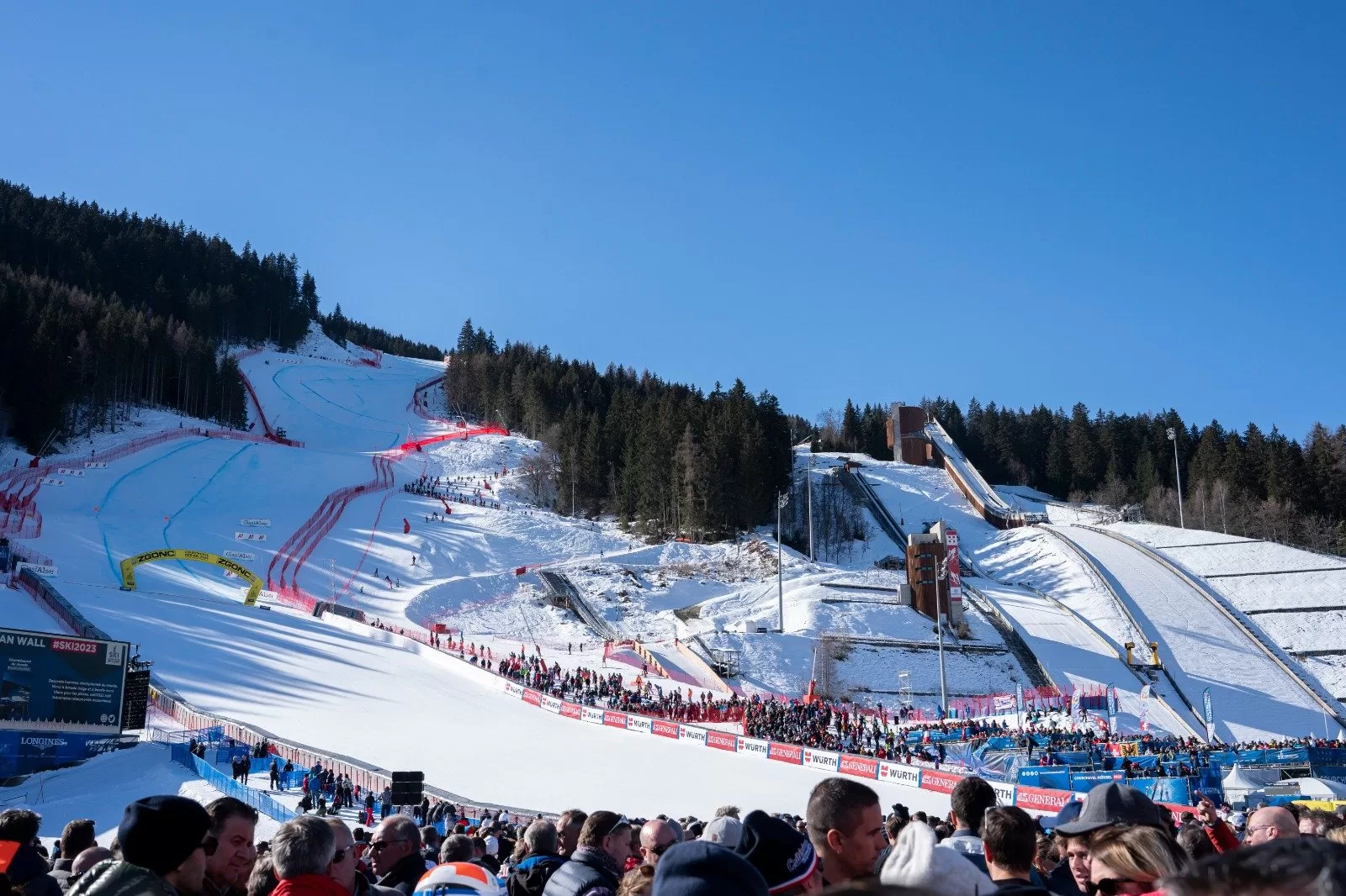 На Олімпійських Іграх зрівняють дистанції жіночих та чоловічих лижних перегонів