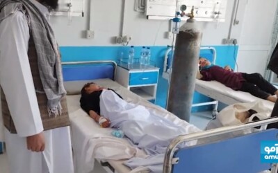 В Афганістані через масове отруєння у школах госпіталізували близько 80 школярок