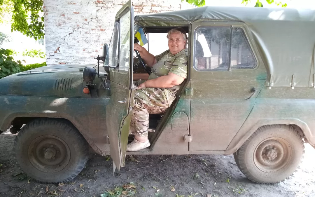 «Бути добрими під час війни — це об’єктивно надзвичайно важко». Розмова із Олександрою Андріяшиною, першою в Україні дипломованою військовою капеланкою 