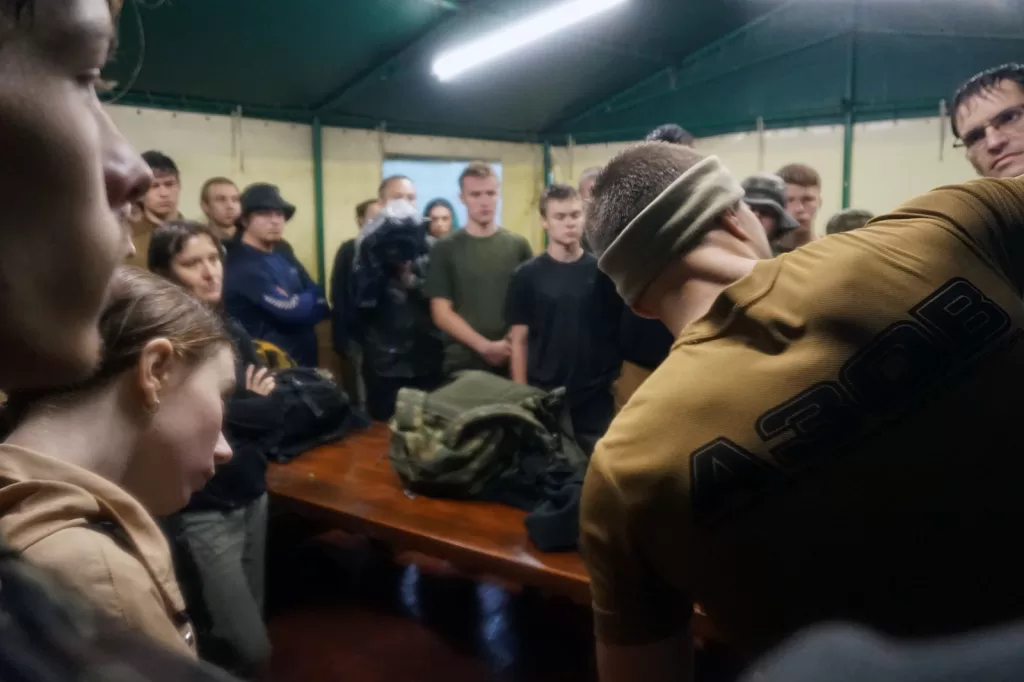 «Заявки від жінок надходять регулярно». Як відбувся вишкіл від полку «Азов» для цивільних