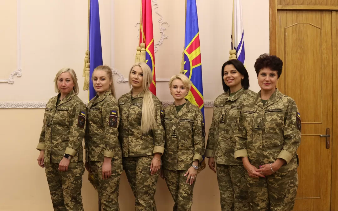 Міноборони: у Збройних силах України служать вже 68 тисяч жінок