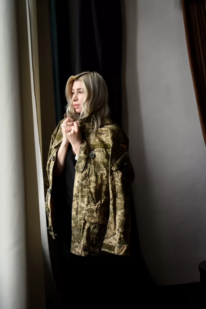 «Коханий, я живу!»: Як жінки, котрі втратили на війні коханих, повертають собі життя