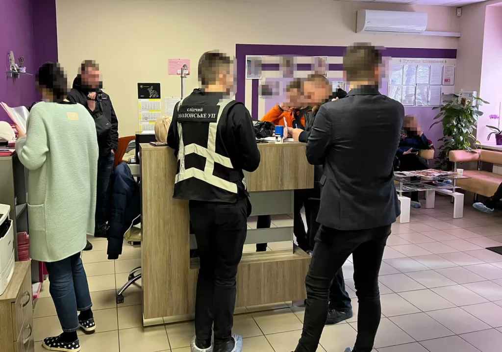 В Україні викрили схему торгівлі немовлятами під виглядом сурогатного материнства: організаторами виявилися власники приватних клінік