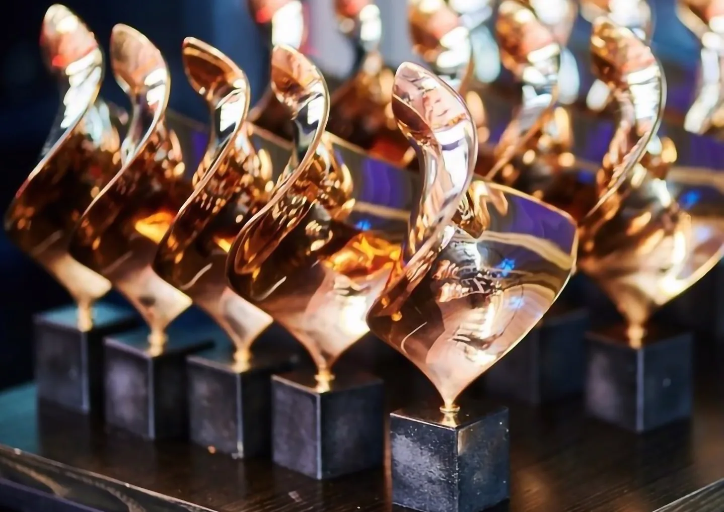 «Цей дощ ніколи не скінчиться» і «Стоп-Земля»: в Україні оголосили переможців Шостої премії «Золота Дзиґа»