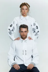 Бренд EmbroideredGem і фольклористка Ярина Сізик випустили спільну колекцію одягу «Спогади» із вишивкою Сумщини