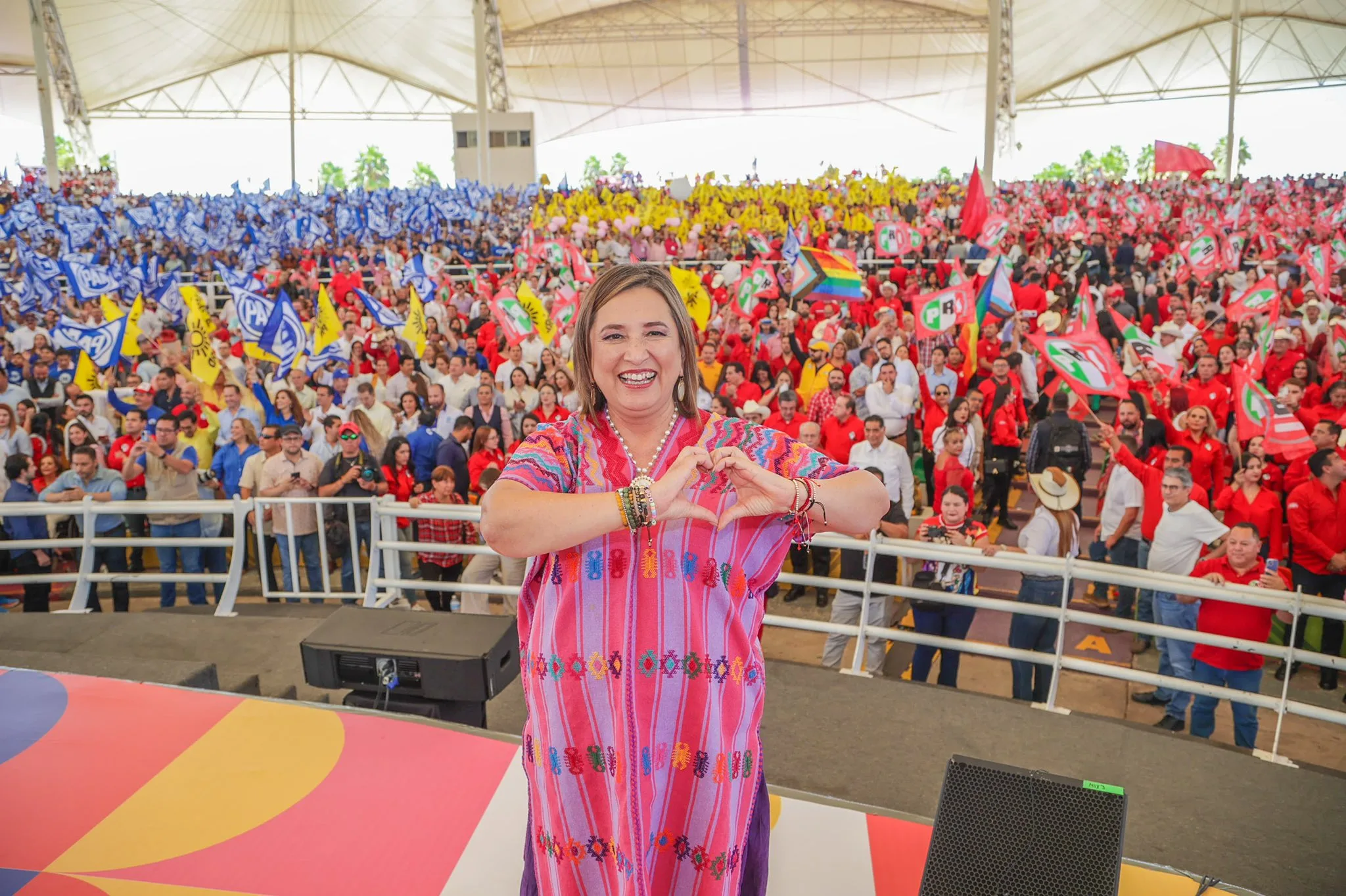 У Мексиці президентські вибори вперше в історії може виграти жінка