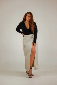 Бренд CHER’17 у колаборації з гуртом KAZKA випустив першу колекцію одягу plus size та бодипозитивне відео «Для розкішних»