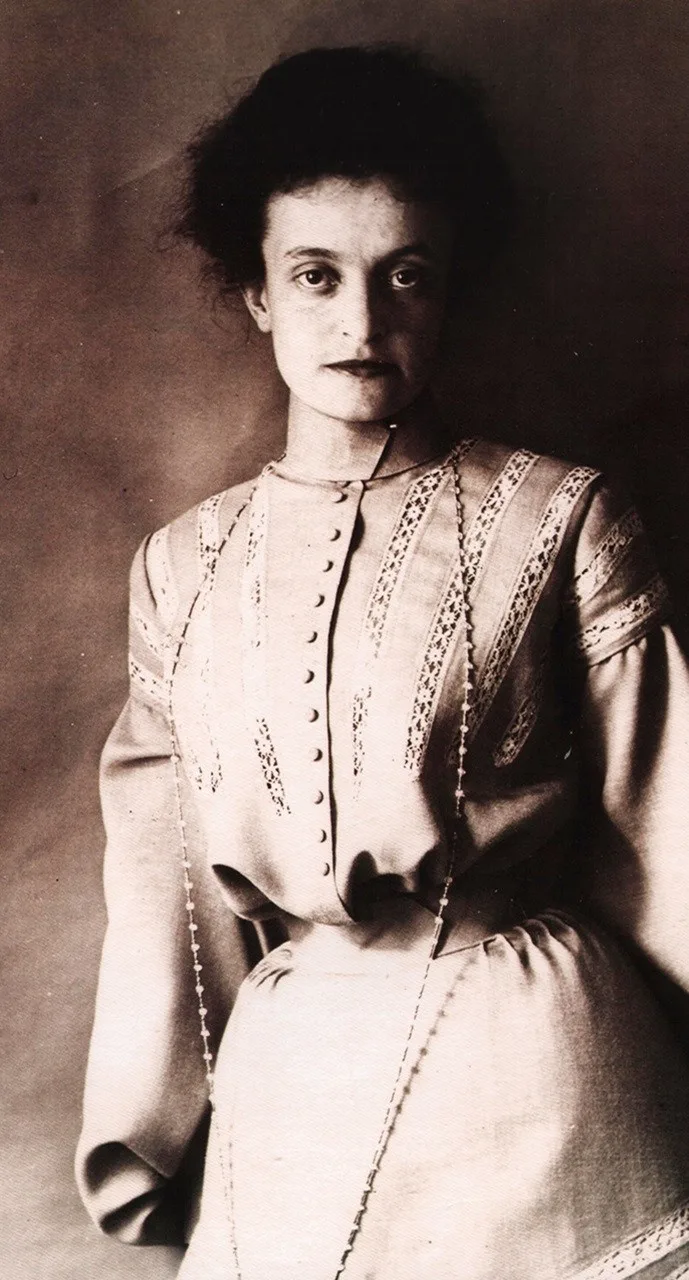 Яка вона? Україна крізь жіноче мистецтво