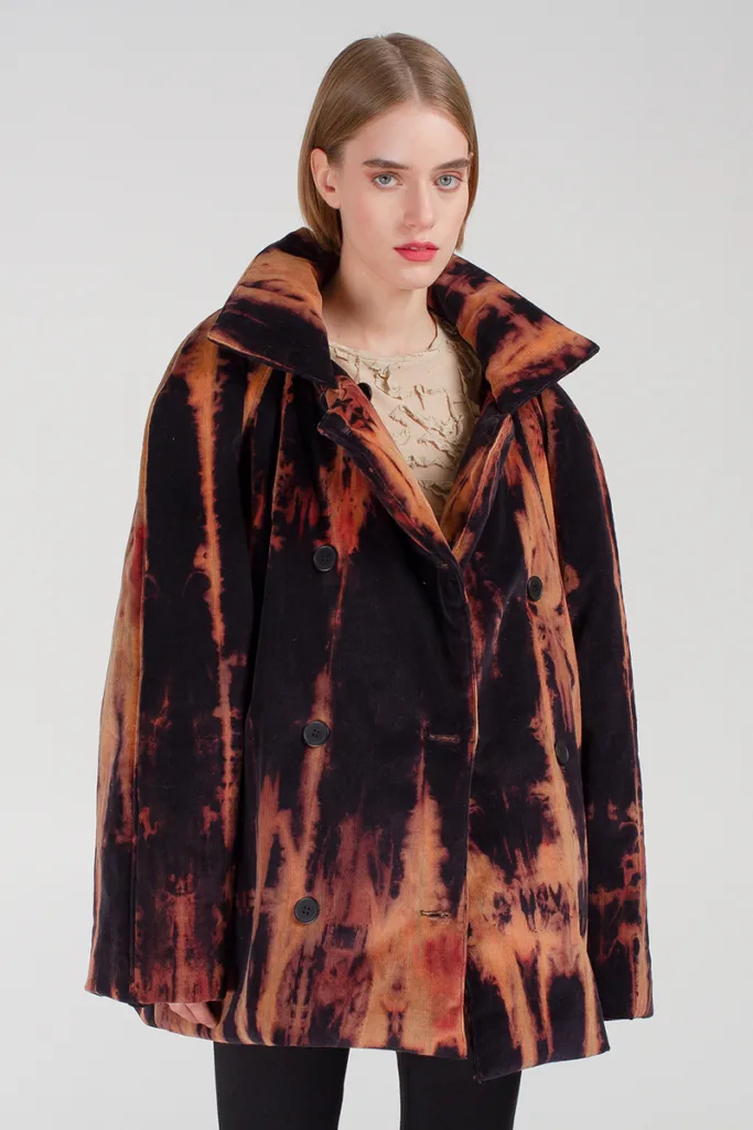 Бренд «ХУІЗИТ» представив нову колекцію, натхнену українським «наївним мистецтвом»