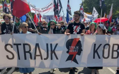 Польща готується до виборів: жіночий рух запустив кампанію на підтримку кандидатів, які виступають за легалізацію абортів
