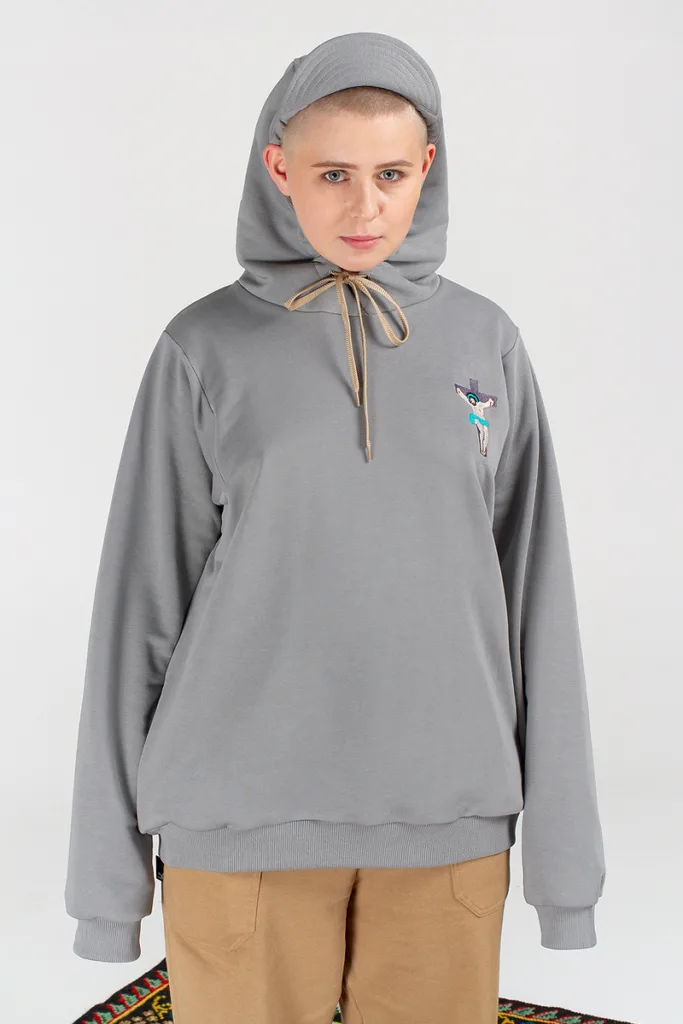 Бренд «ХУІЗИТ» представив нову колекцію, натхнену українським «наївним мистецтвом»