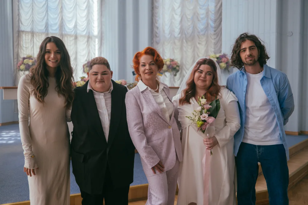 Вийшов документальний фільм «Шлюбна (не)рівність в Україні» про боротьбу ЛГБТК+ спільноти за свої права