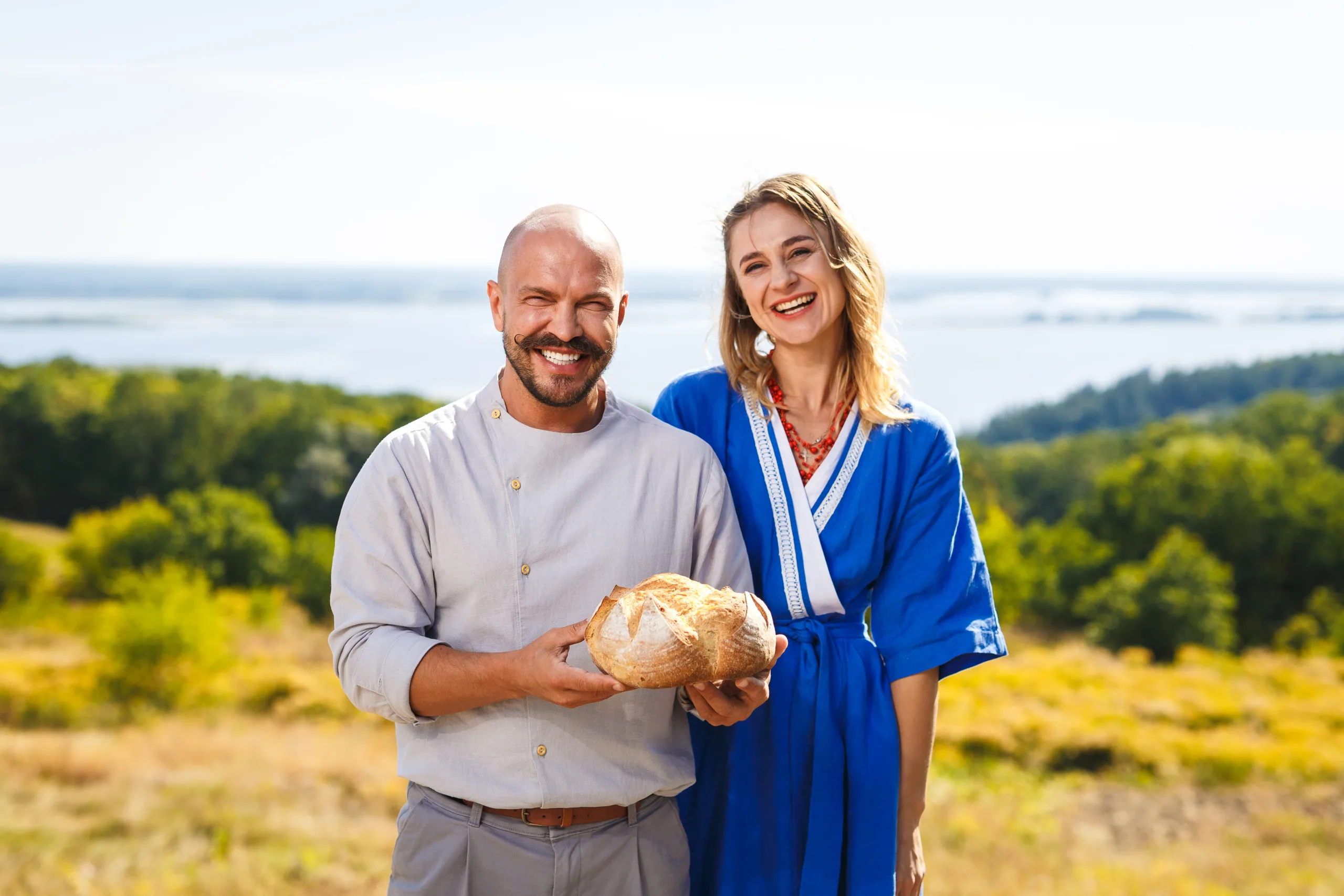В Україні знімуть документальний фільм «Тісто» про кулінарні традиції різних регіонів: ведучими стали Ольга Мартиновська та Володимир Ярославський