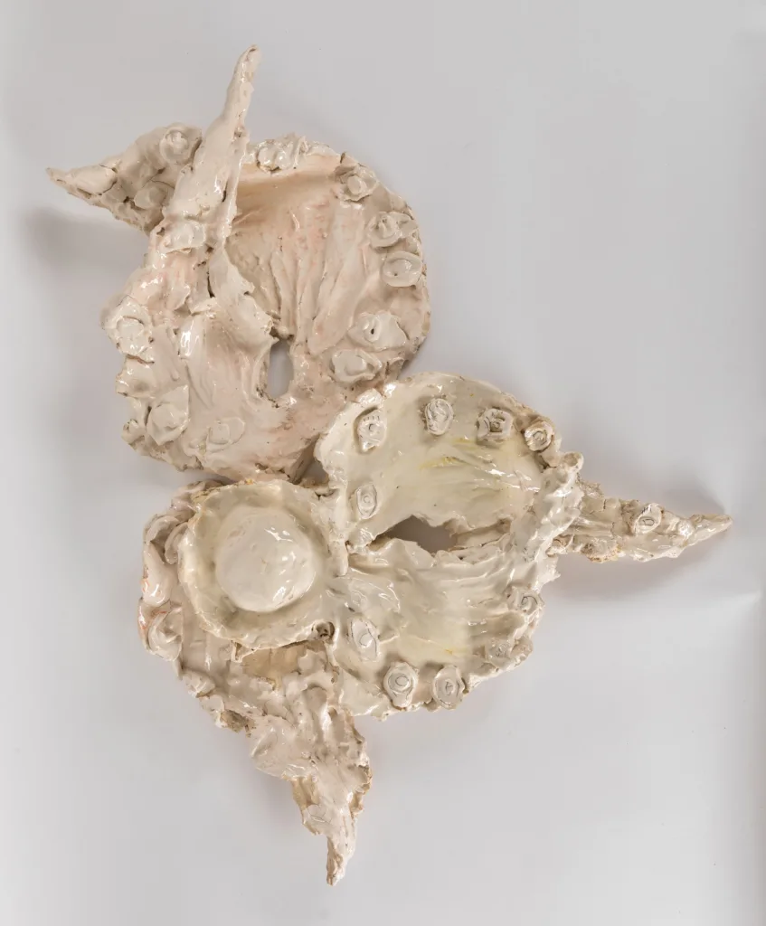 У Лондоні відкрили виставку Ольги Штейн, присвячену дослідженню християнського досвіду проживання війни в Україні