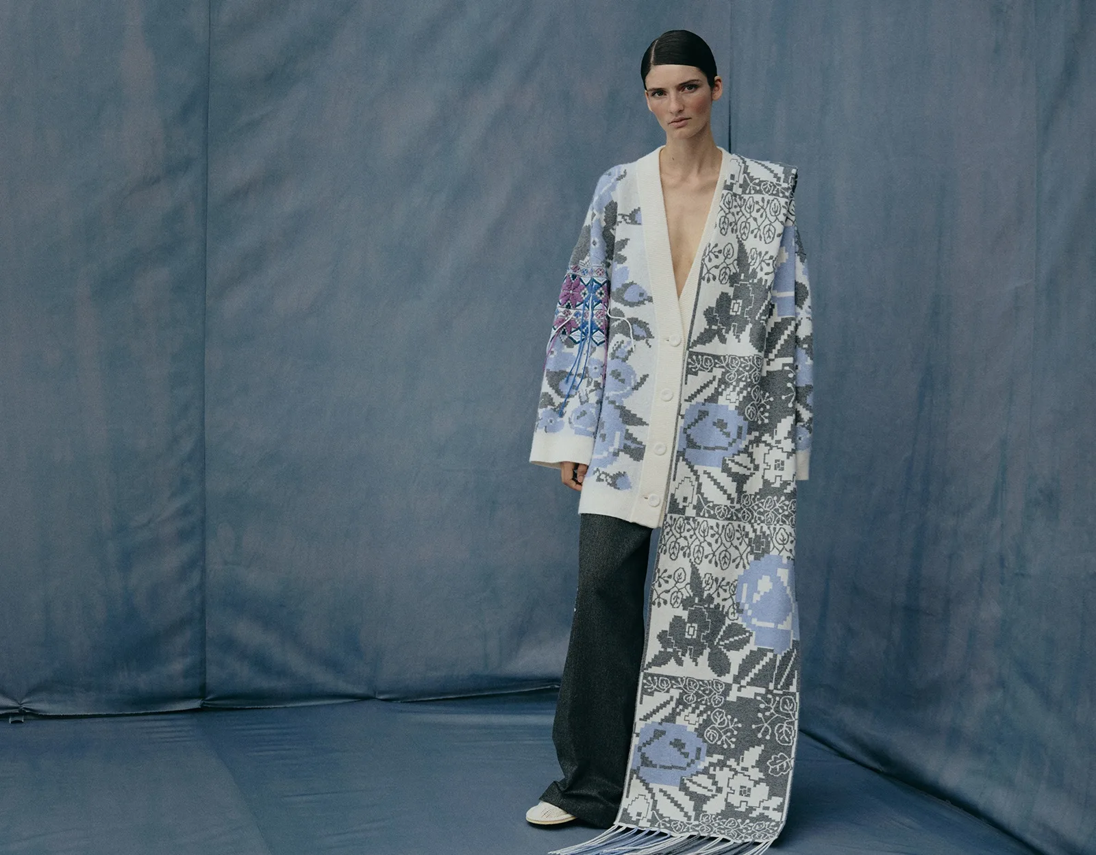 Поєднання філософії пуризму та українського етно: бренд трикотажу 91LAB представив нову колекцію «Відродження»