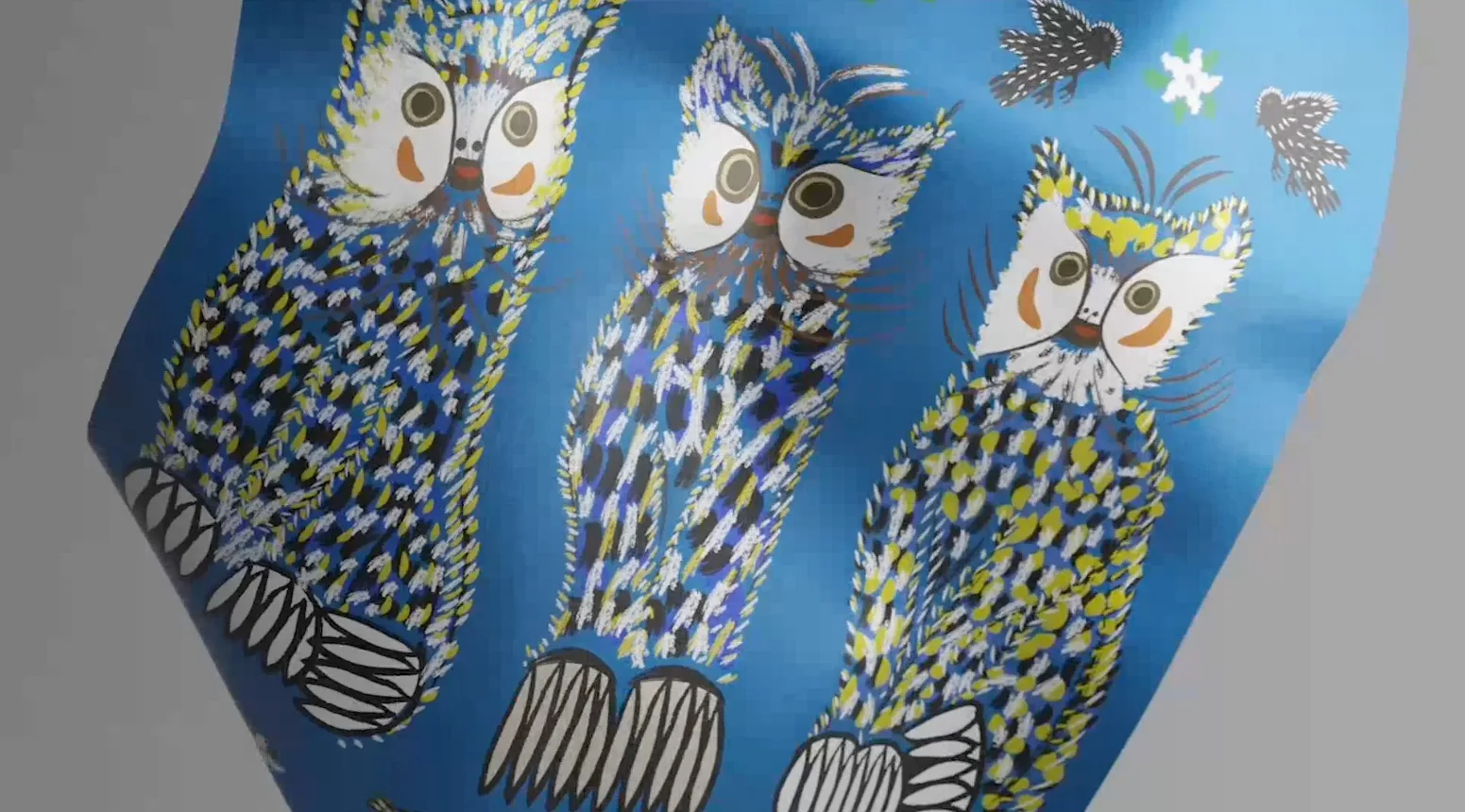 Бренд OLIZ та платформа UNITED24 випустили благодійну колекцію хусток «Викрадене мистецтво»