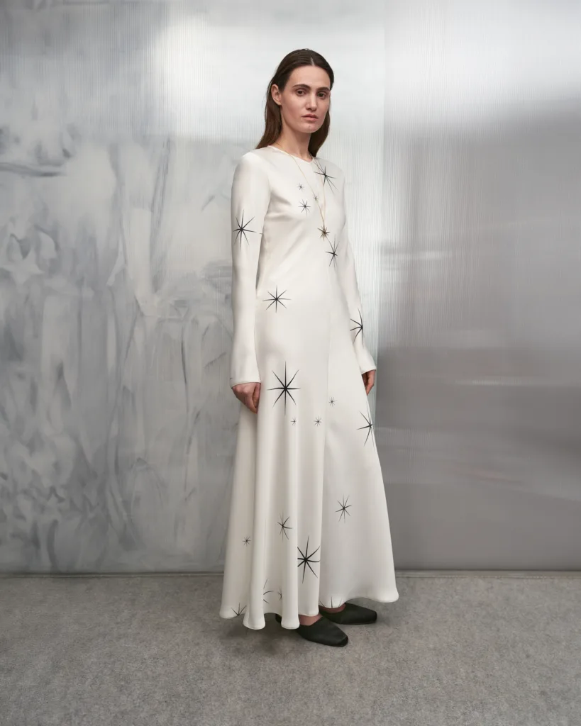 JUL представив різдвяний дроп із Вифлеємською зіркою, доповнивши його прикрасами від LUTIKI