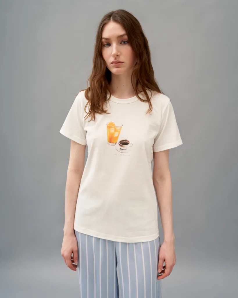 JUL та Katsurina представили другу частину «затишної» колаборації: «сніданкові» футболки і мінімалістичні аксесуари