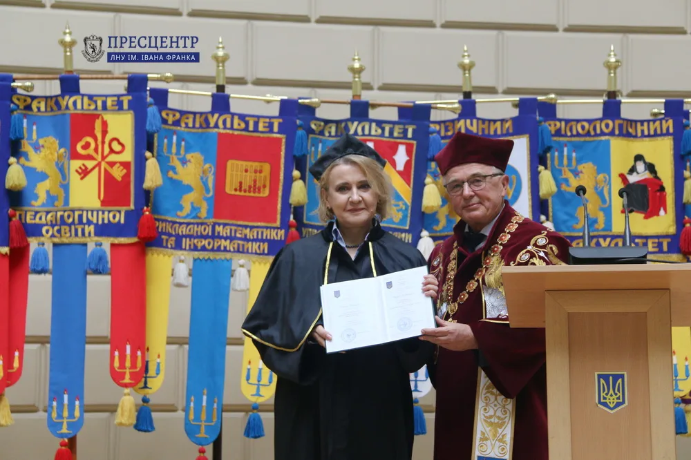 Письменниця Оксана Забужко стала почесною докторкою Львівського університету