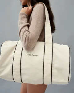 JUL та Katsurina представили другу частину «затишної» колаборації: «сніданкові» футболки і мінімалістичні аксесуари