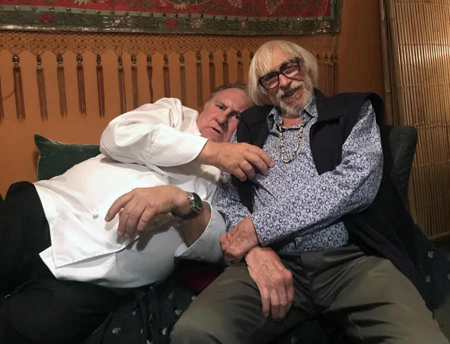 Актора П’єра Рішара позбавили звання амбасадора дитячої асоціації через підтримку обвинуваченого у зґвалтуванні Жерара Депардьє