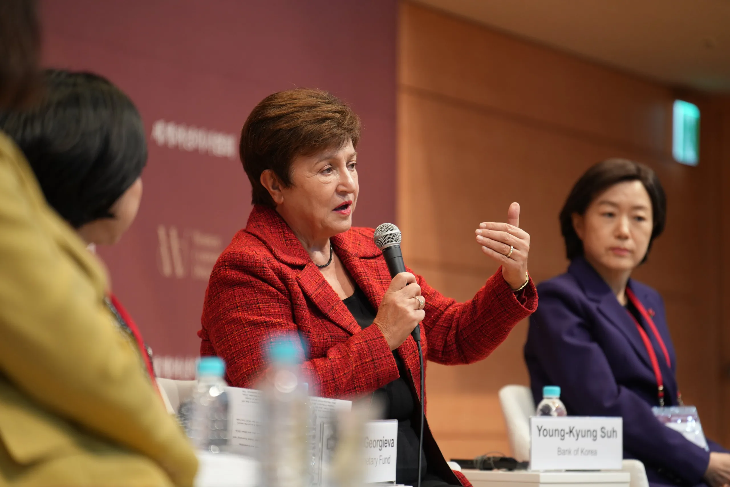 Скорочення гендерного розриву у Південній Кореї може збільшити національний дохід країни на 18% — МВФ