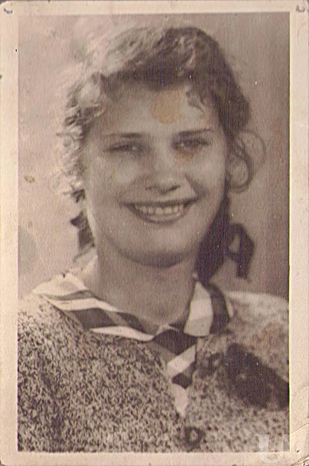 Відверті й сміливі мисткині Клубу творчої молоді: Алла Горська, Галина Севрук і Людмила Семикіна