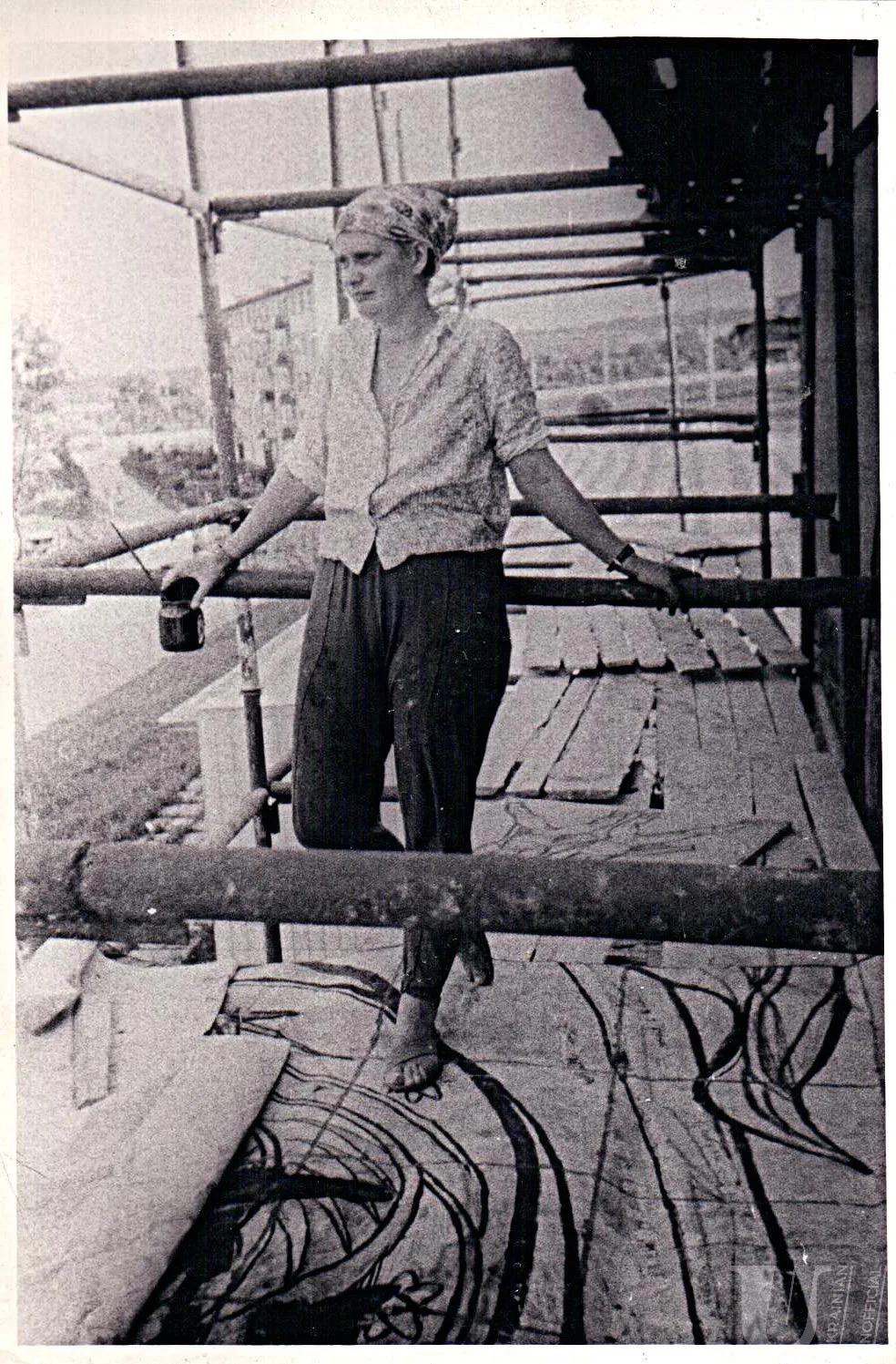 Відверті й сміливі мисткині Клубу творчої молоді: Алла Горська, Галина Севрук і Людмила Семикіна