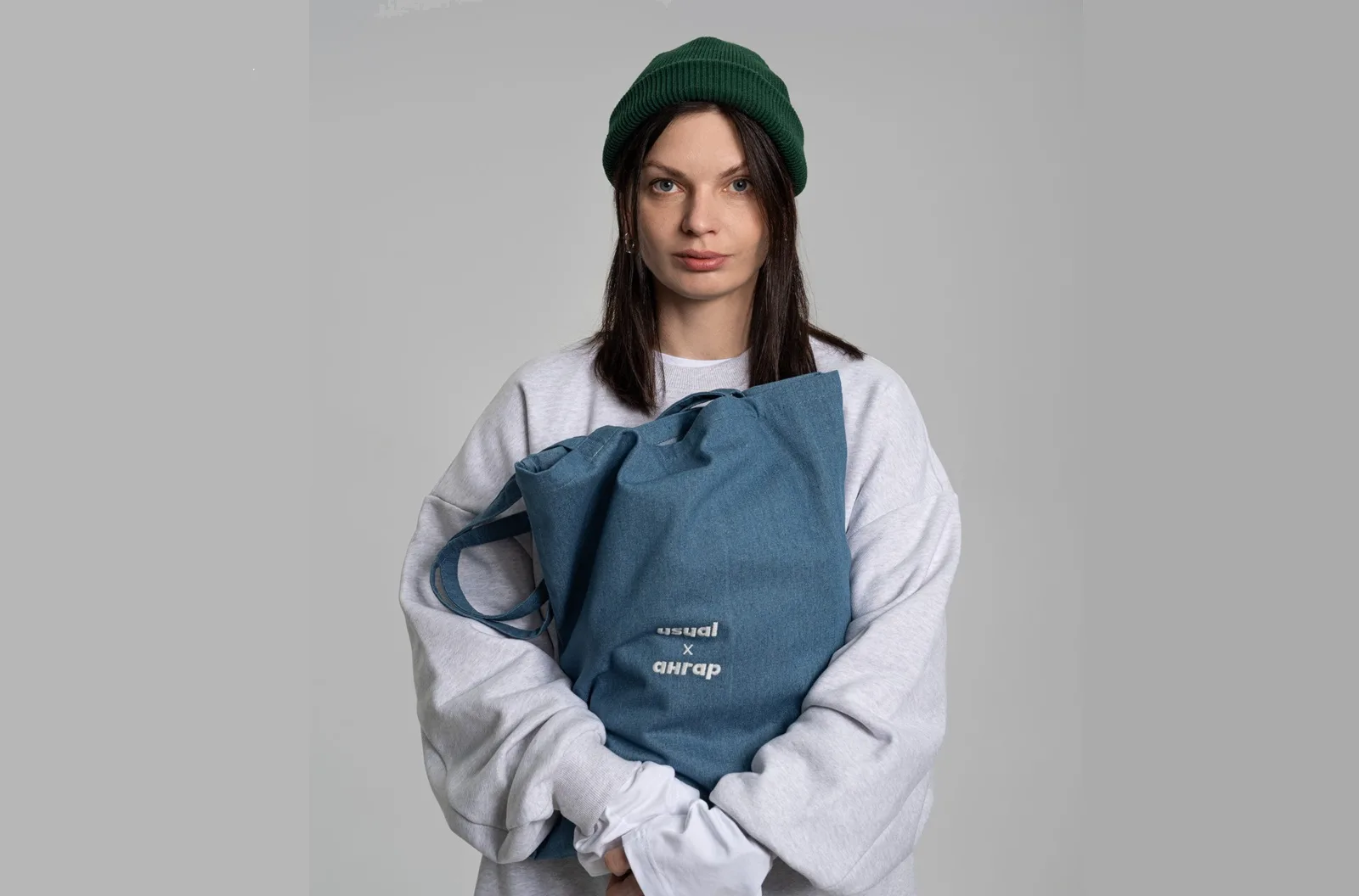 Бренд USUAL та волонтерський штаб «Ангар» презентували благодійну капсулу, кошти з продажу передадуть на закупівлю FPV-дронів