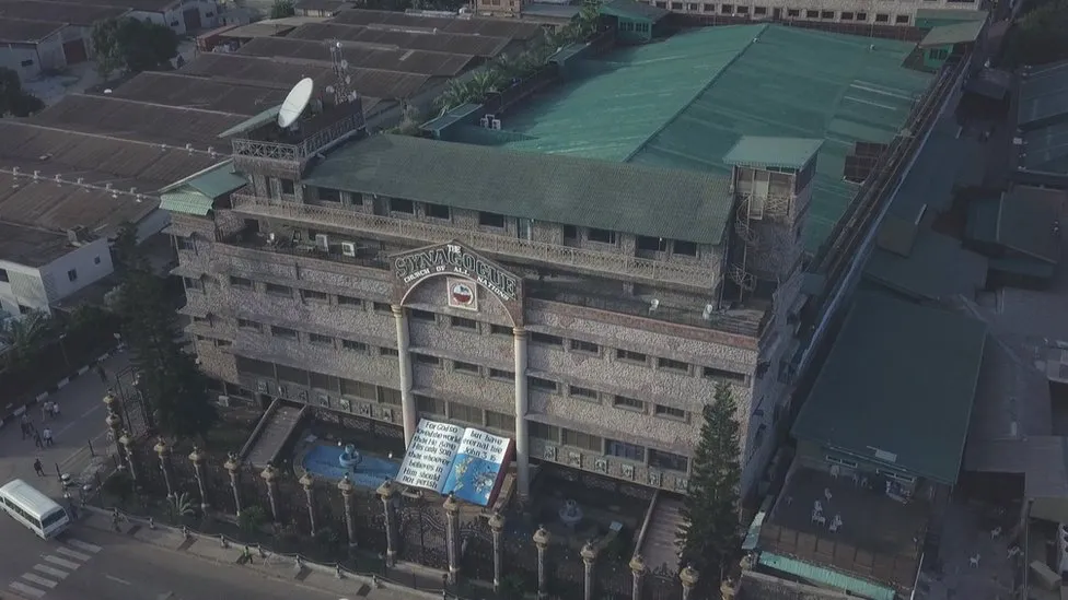 Нігерійський лідер однієї з найбільших у світі євангельських церков ґвалтував жінок і катував дітей — розслідування BBC