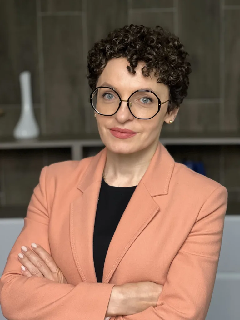 Постмортальна репродукція. Адвокатка Олена Бабич і депутатка Оксана Дмитрієва пояснюють закон про біологічне батьківство