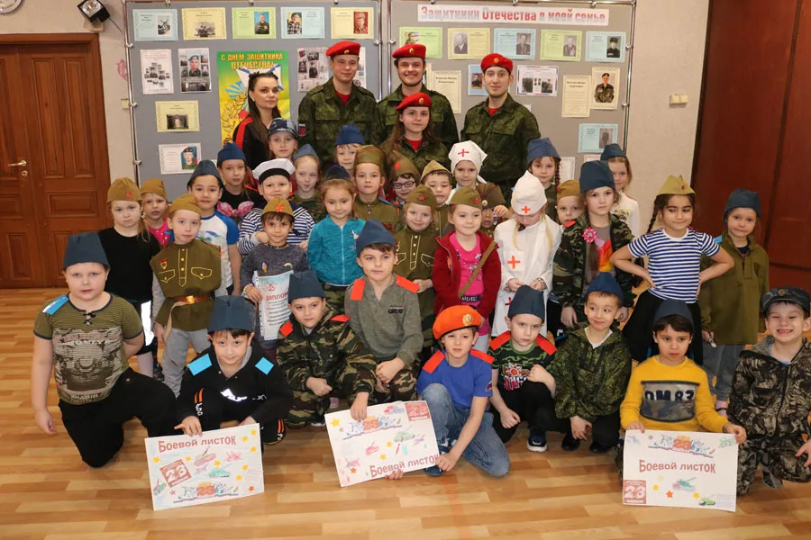 «Виховують яничарів». На окупованих українських територіях влаштовують виступи російських військових у дитсадках — Центр нацспротиву