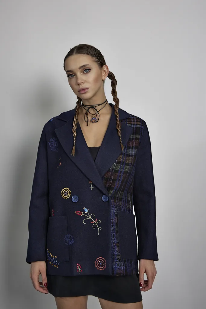 Український бренд CHERNIKOVA презентував колекцію одягу з бойківськими мотивами