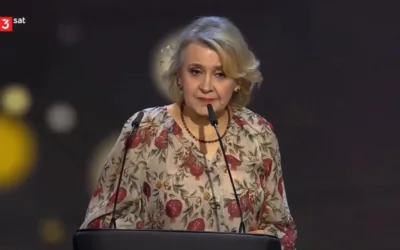 «Це найбільша в Європі війна на знищення з 1945 року». Оксана Забужко нагадала про Україну зі сцени Берлінале