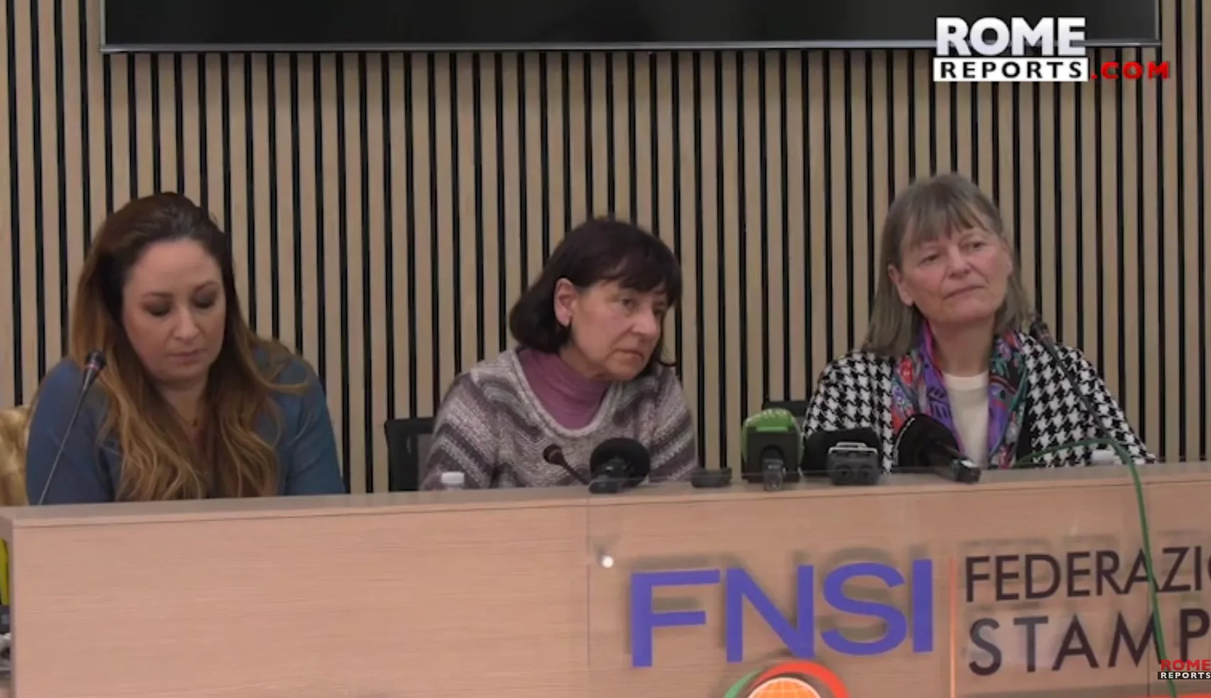 Колишні черниці розповіли про сексуальне насильство священника Марка Рупніка та закликали Папу Римського провести незалежне розслідування