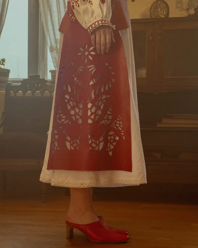 Бренд Motyv випустив нову колекцію вишиванок, присвячену Лесі Українці 